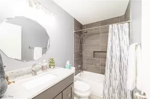 1173 Red Tail Hawk Ct, Youngstown, OH 44512 - Photo 29