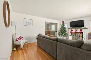 1007 27th St NE, Canton, OH 44714 - Photo 3