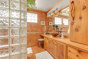 7792 Euclid Chardon Rd, Kirtland, OH 44094 - Photo 11