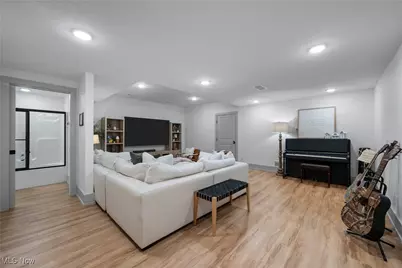 2200 W Comet Road, New Franklin, OH 44216 - Photo 31