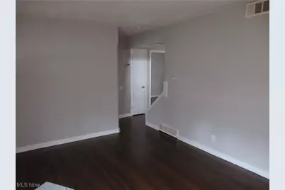 18712 Parkmount Avenue, Loveland, OH 44135 - Photo 5