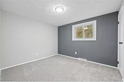 1423 Narragansett Boulevard, Lorain, OH 44053 - Photo 27