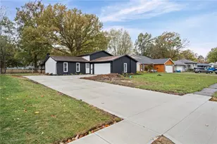 1423 Narragansett Blvd, Lorain, OH 44053 - Photo 5