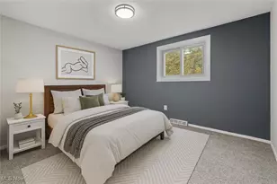 1423 Narragansett Blvd, Lorain, OH 44053 - Photo 15