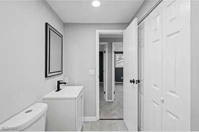 1423 Narragansett Boulevard, Lorain, OH 44053 - Photo 33