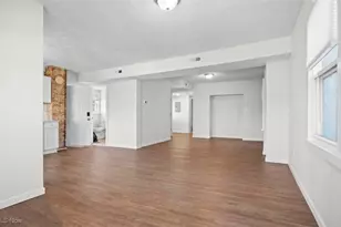 1277 W 67th St, Loveland, OH 44102 - Photo 9