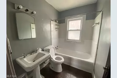 18001 Olympia Road, Loveland, OH 44112 - Photo 7