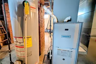 319 Crestmont Ave NE, Canton, OH 44704 - Photo 11