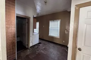 14526 Orinoco Ave, East Cleveland, OH 44112 - Photo 11