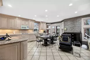 3498 Bainbridge Rd, Cleveland Heights, OH 44118 - Photo 25