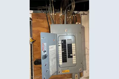 2041 13th Street SW, Akron, OH 44314 - Photo 9