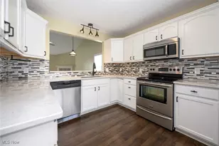 9234 Forest Trail Ave NW, Massillon, OH 44647 - Photo 5