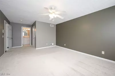 9234 Forest Trail Avenue NW, Massillon, OH 44647 - Photo 15