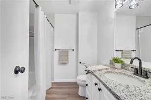 37366 Euclid Ave, Willoughby, OH 44094 - Photo 19