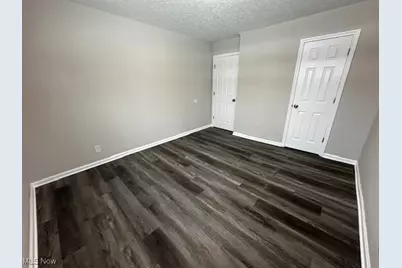 1697 Hawthorne Drive, Loveland, OH 44124 - Photo 11