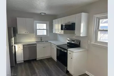 1697 Hawthorne Drive, Loveland, OH 44124 - Photo 5