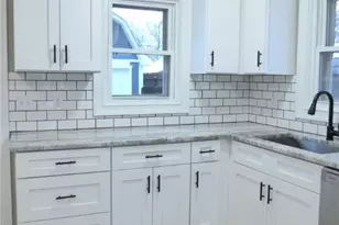 18618 Homeway Ave, Loveland, OH 44135 - Photo 7