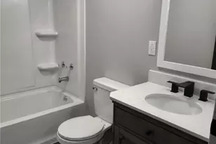 518 Riverview Dr, Newcomerstown, OH 43832 - Photo 7