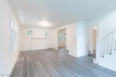 320 Wildwood Avenue, Akron, OH 44320 - Photo 3