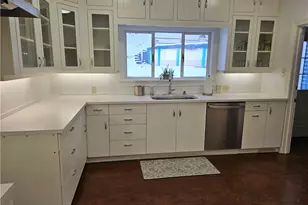 885 Sheridan Rd, Coshocton, OH 43812 - Photo 7