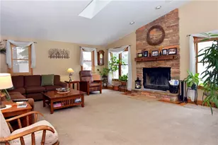 3686 S Sunnyfield Dr, Akron, OH 44321 - Photo 7