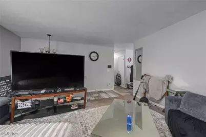 2240 Jackson Street, Lorain, OH 44052 - Photo 5