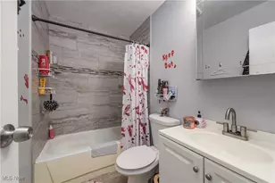 2240 Jackson St, Lorain, OH 44052 - Photo 15