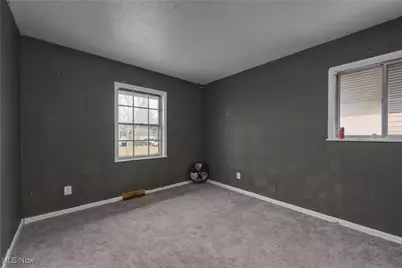 2240 Jackson Street, Lorain, OH 44052 - Photo 11