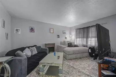 2240 Jackson Street, Lorain, OH 44052 - Photo 3