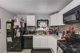 2240 Jackson St, Lorain, OH 44052 - Photo 7