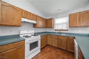 38254 Misty Meadow Trail, North Ridgeville, OH 44039 - Photo 13