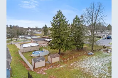 327 39th Street SW, Canton, OH 44706 - Photo 3