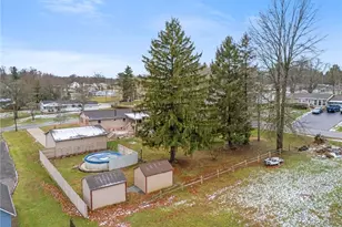 327 39th St SW, Canton, OH 44706 - Photo 3