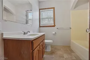 2218 Lee Dr, Akron, OH 44306 - Photo 15