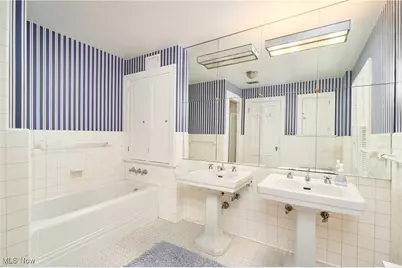 2166 Ridgewood Road, Akron, OH 44313 - Photo 23