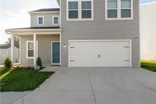 568 Auld Farm Cir, Akron, OH 44320 - Photo 1