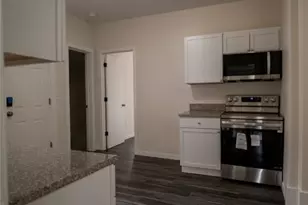 1277 W 67th St, Loveland, OH 44102 - Photo 5