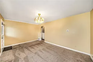 223 Madison Ave, Cuyahoga Falls, OH 44221 - Photo 5