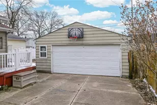 223 Madison Ave, Cuyahoga Falls, OH 44221 - Photo 23