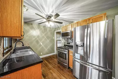 223 Madison Avenue, Cuyahoga Falls, OH 44221 - Photo 7