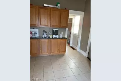 212 S Schenley Avenue, Youngstown, OH 44509 - Photo 9