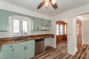 38241 Roselawn Ave, Willoughby, OH 44094 - Photo 7