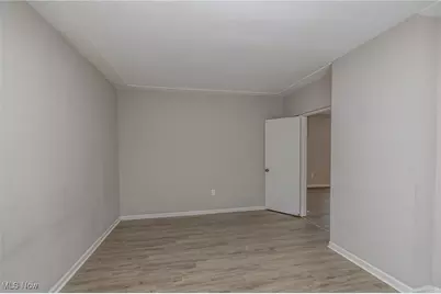 2349 Kelly Place, Lorain, OH 44052 - Photo 13