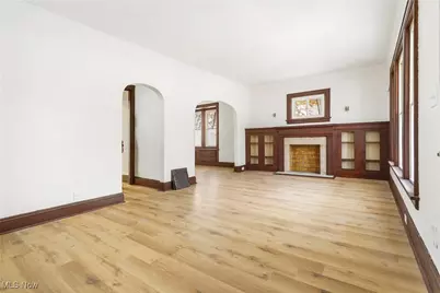 1236 Grant Street, Akron, OH 44301 - Photo 7