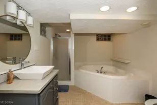 1784 Clearbrook Dr, Stow, OH 44224 - Photo 35