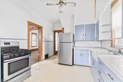 118 S McKinley Avenue, Alliance, OH 44601 - Photo 5