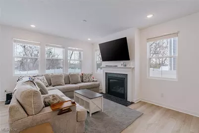 543 S. Rhodes Avenue, Akron, OH 44307 - Photo 3