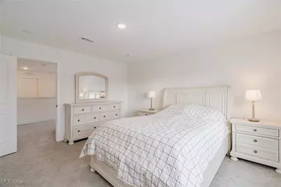 543 S. Rhodes Avenue, Akron, OH 44307 - Photo 17