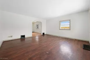 228 W Oxford St, Alliance, OH 44601 - Photo 7