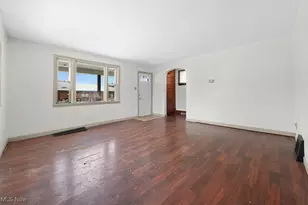 228 W Oxford St, Alliance, OH 44601 - Photo 9